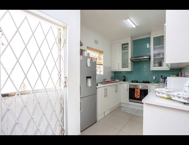2 BEDROOM FREESTANDING RENTED IN MUIZENBERG